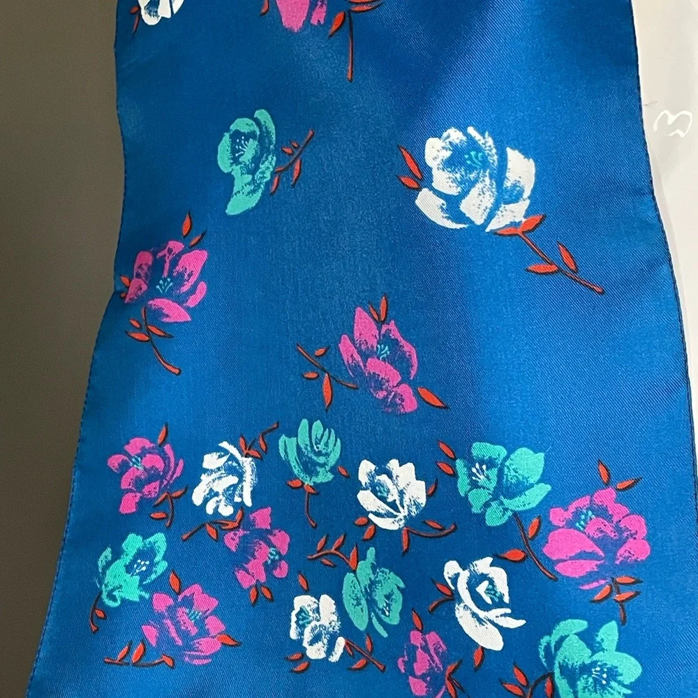 Vintage Electric Blue Scarf 10 In by 48 In Excellent Condition
